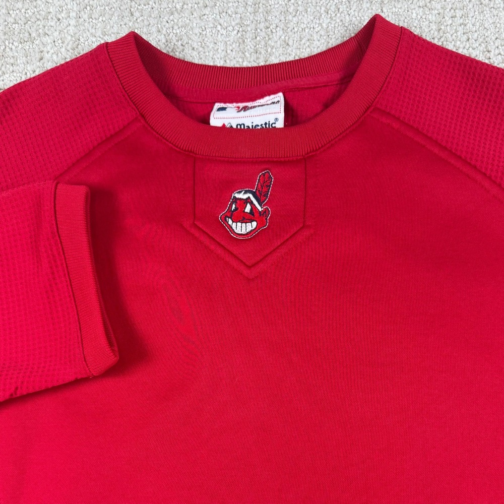 Majestic Mens Large Cleveland Indians Chief Wahoo Pullover Fleece Training Shirt